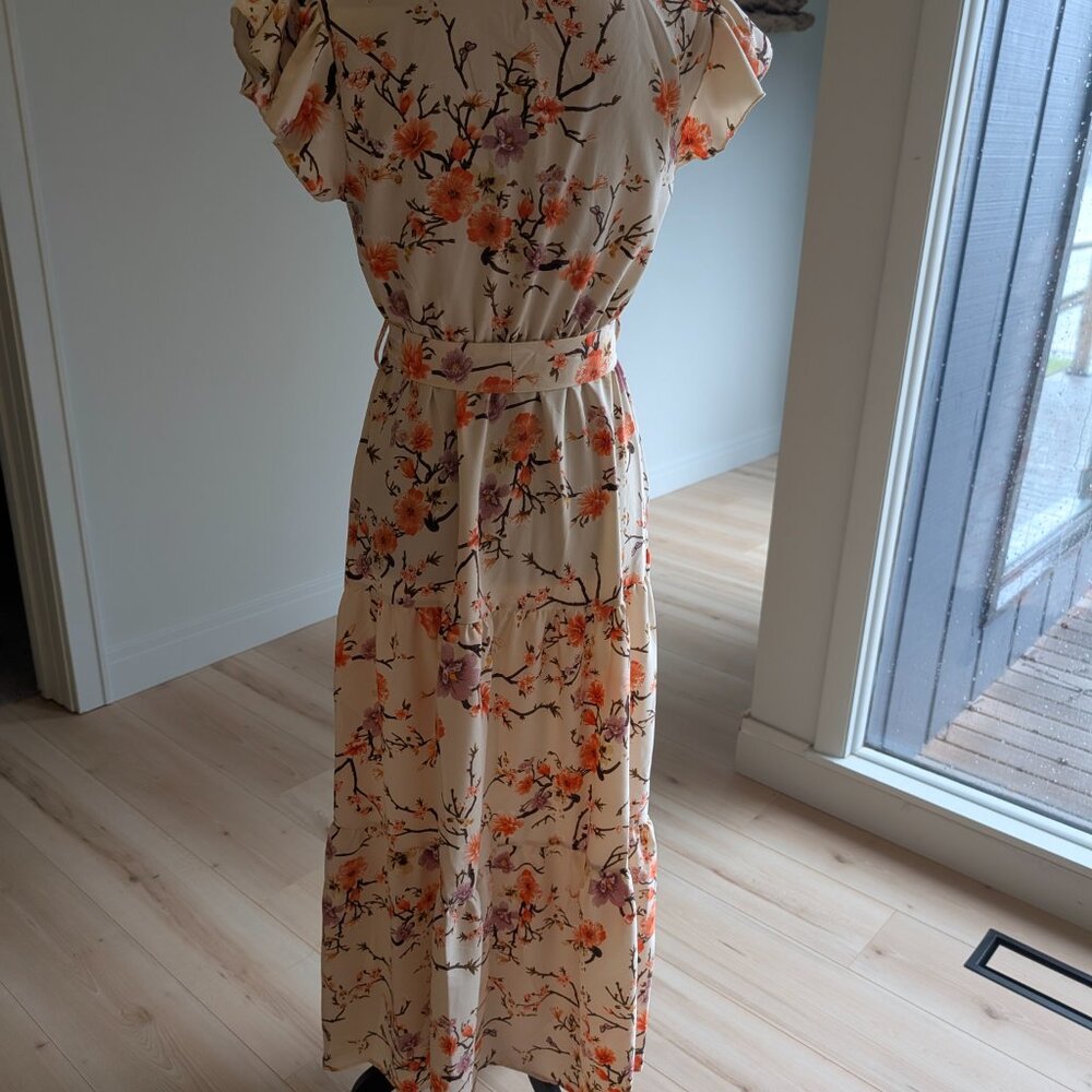 Dress - Picture 2 of 2